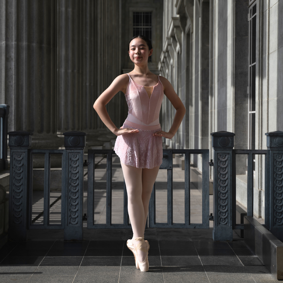 Snowy Petals Velvet Leotard (Pink)